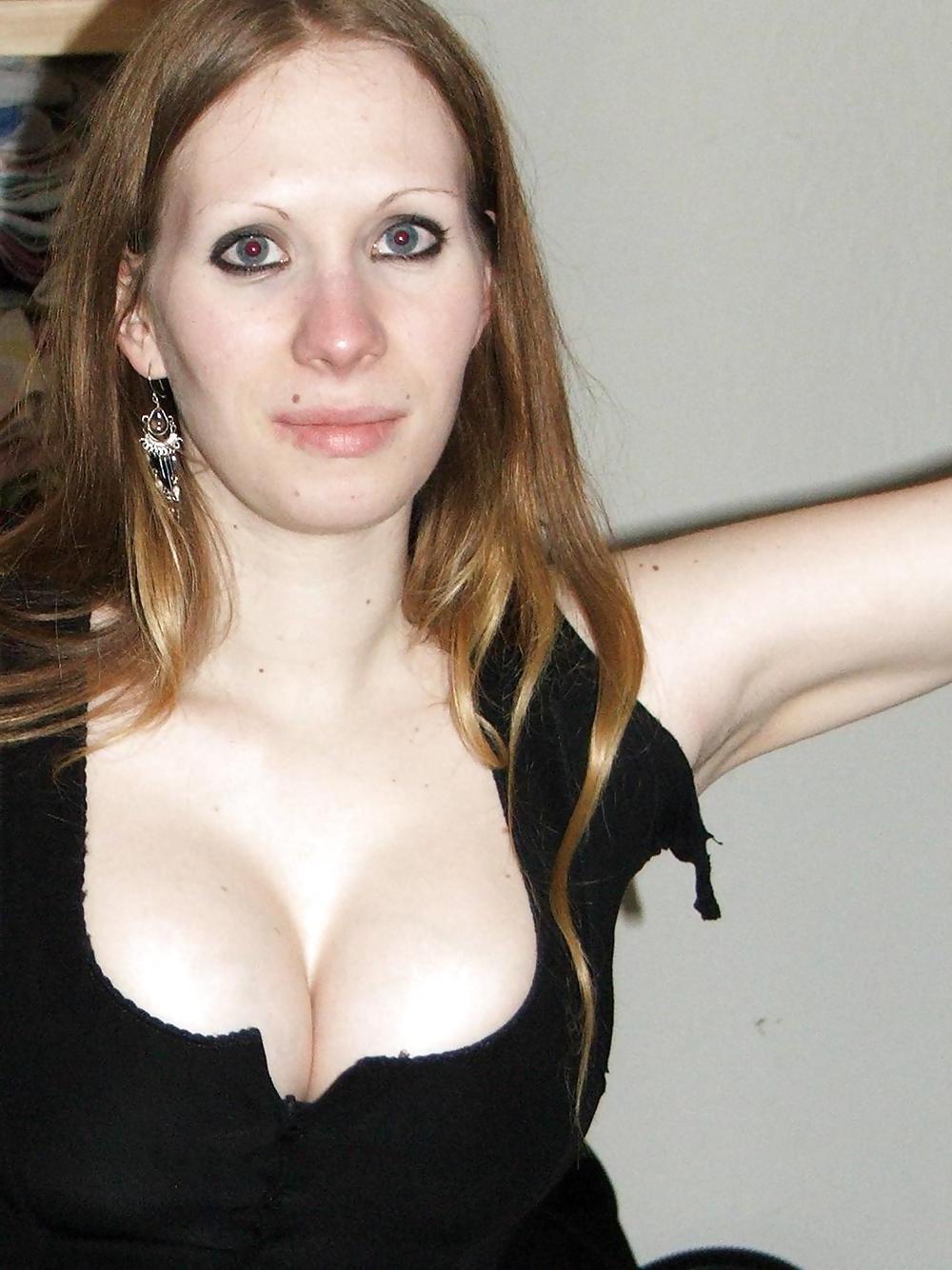 25P Sexy Blonde German Gothic Teen