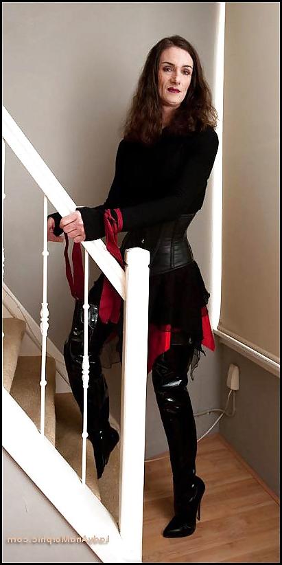 17P LatexTG - Boots, Latex & Fetish