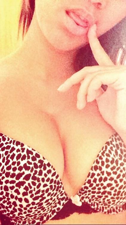 25P Sexy Amateur Babes 