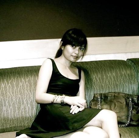 25P VITA DEWI INDONESIAN SLUT