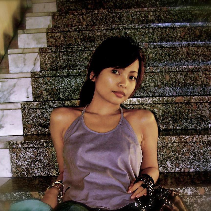 25P VITA DEWI INDONESIAN SLUT