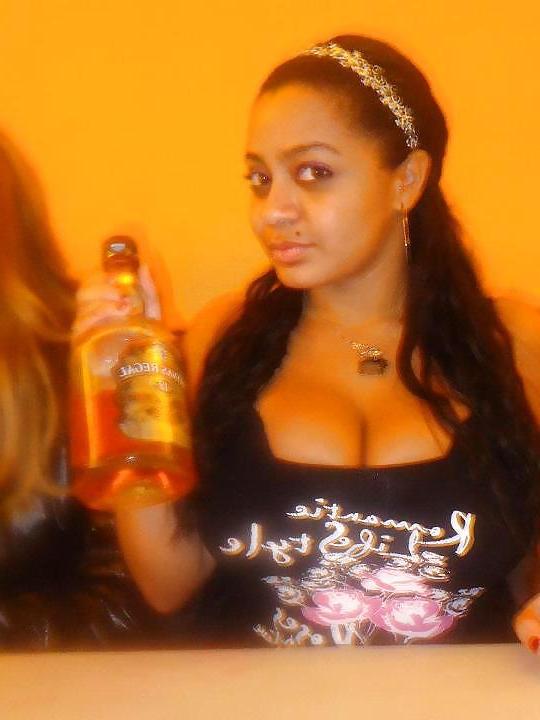 25P Ebony Boobs Biatch Bibby