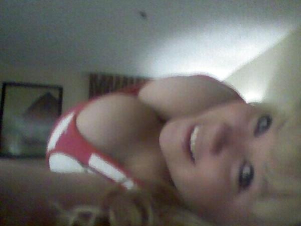 20P Huge Tits, Tight Tops 63