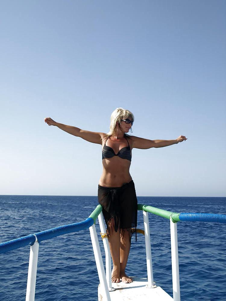 25P Hot blonde euro milf nn
