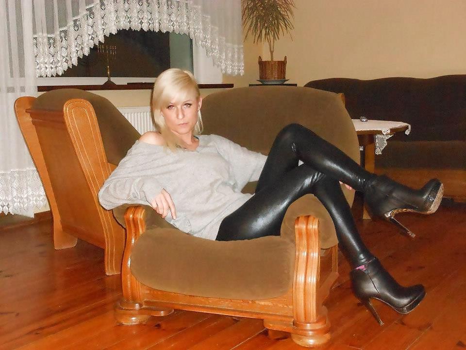 25P Shiny Leggings And Boots