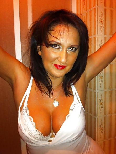 22P Hungarian mature Timi