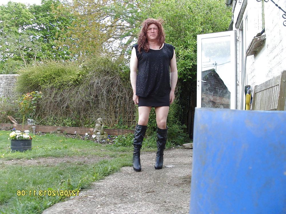 8P Rita's been in the garden
