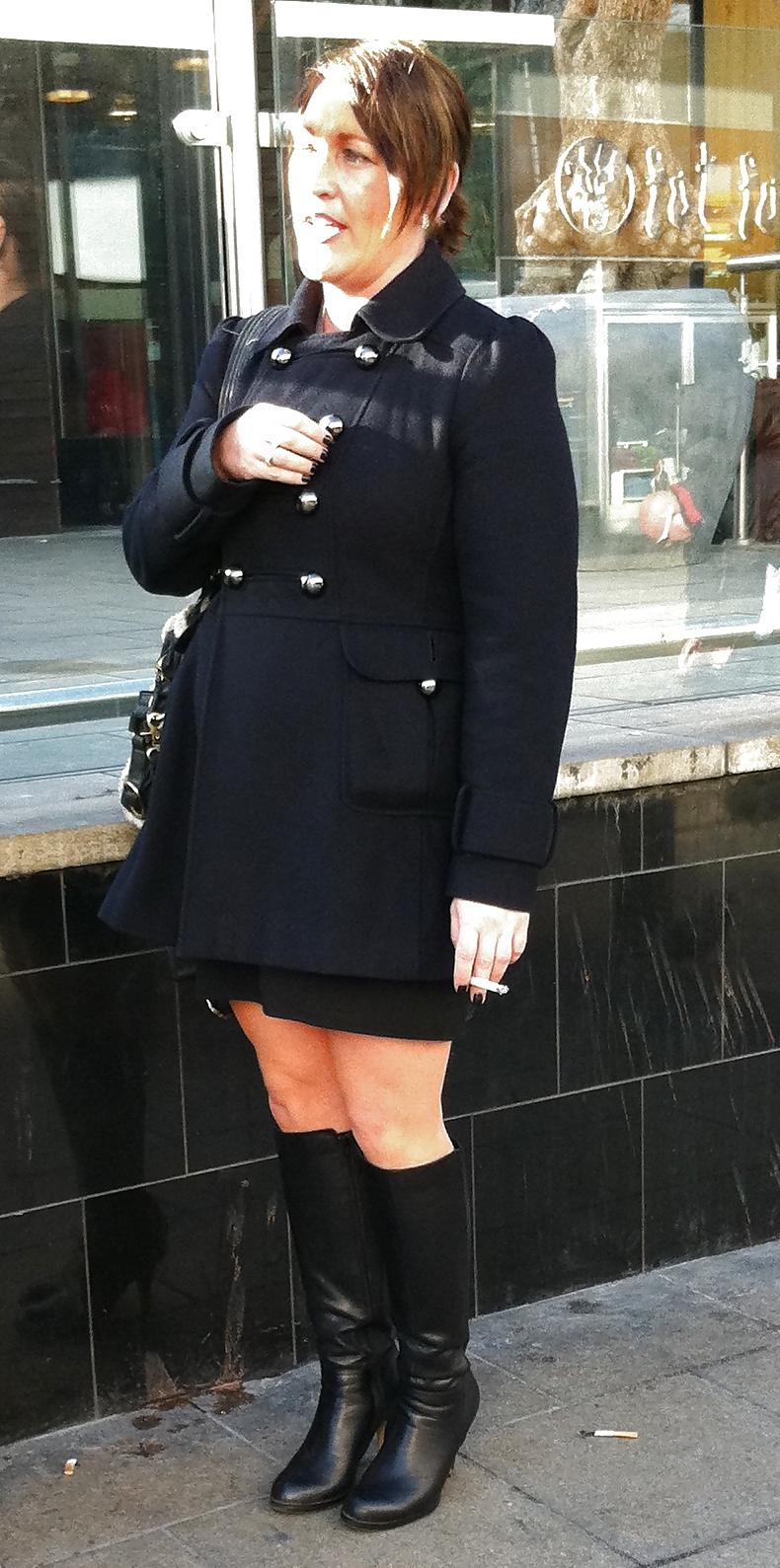 25P Candid Smoking