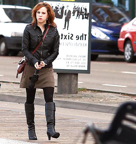25P Candid Smoking