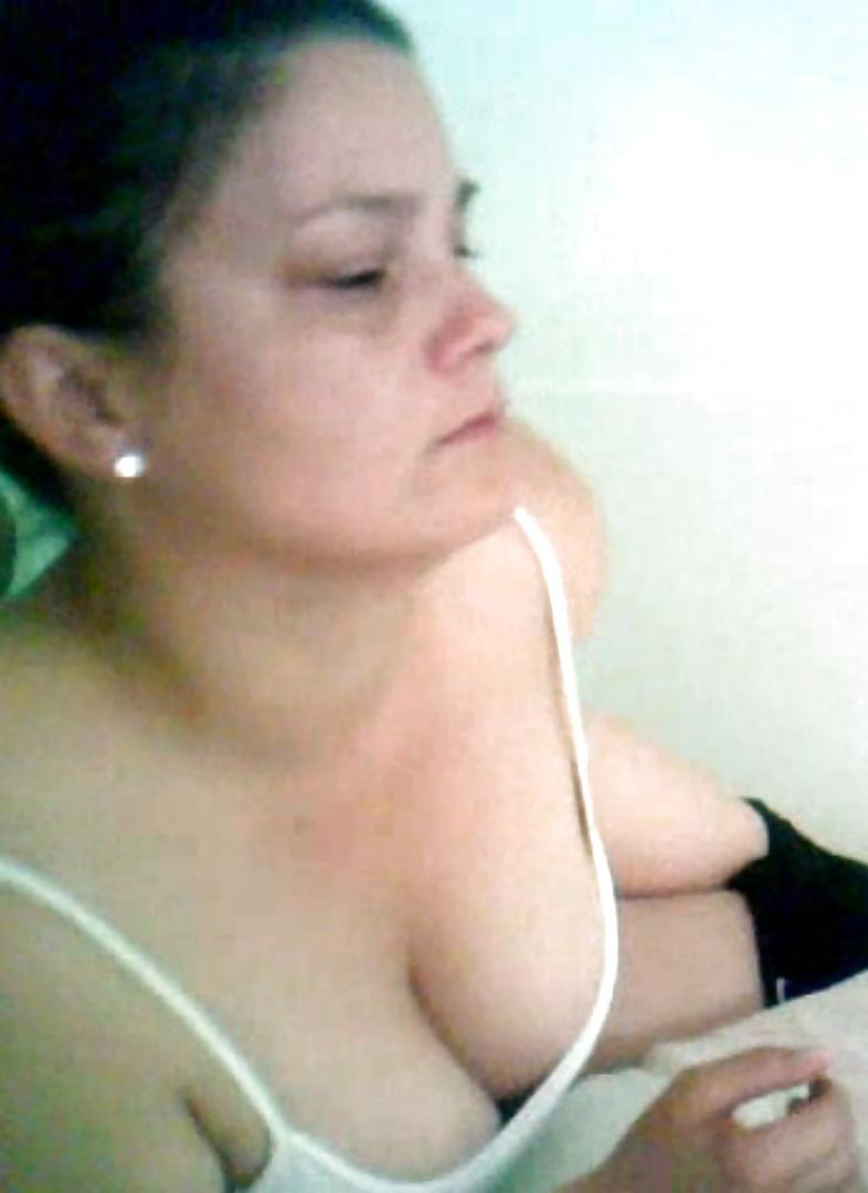 10P Secret Photos of Curvy Hungarian