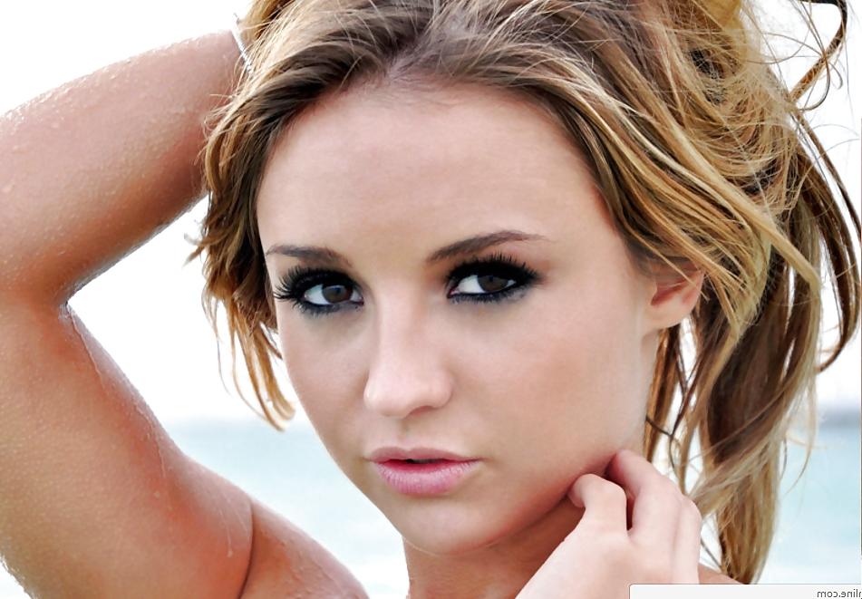 25P British TV Babes