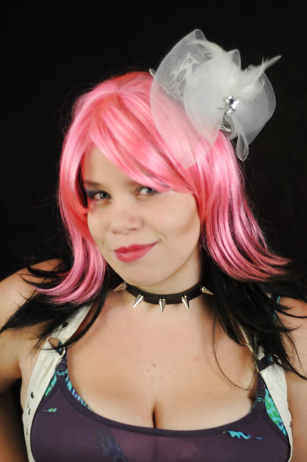 12P Genderbend Photoshoot