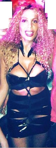 25P Afida big boobs she sucks very well bitch grosse chienne