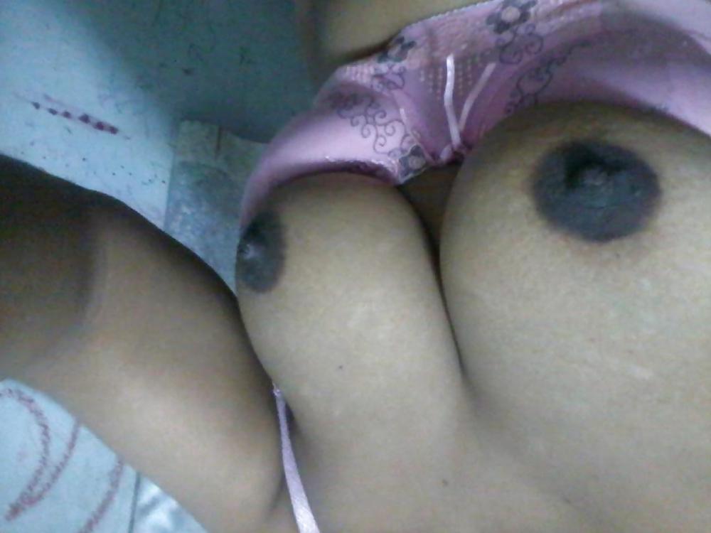 25P Indian Sexy Aunty