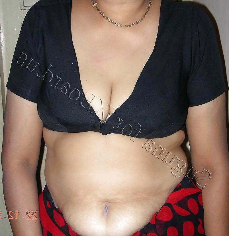 22P Indian aunty 118