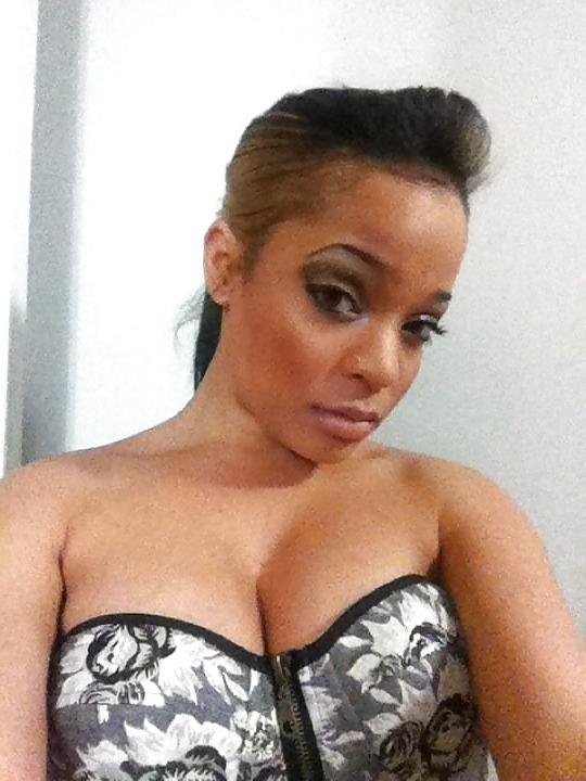 17P Ebony SelfShot