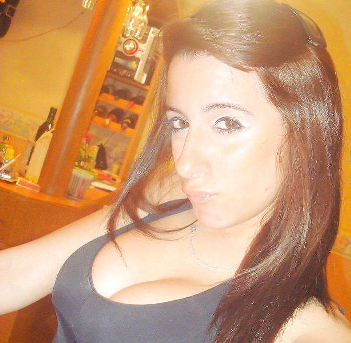 25P ONLY. BRUNETTE MATURES & MILFS (DRESSED)