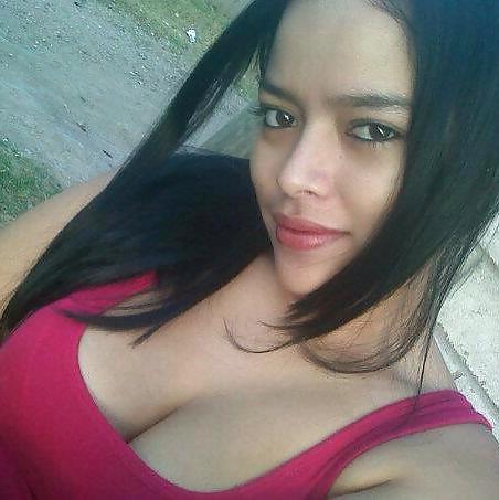 25P ONLY. BRUNETTE MATURES & MILFS (DRESSED)