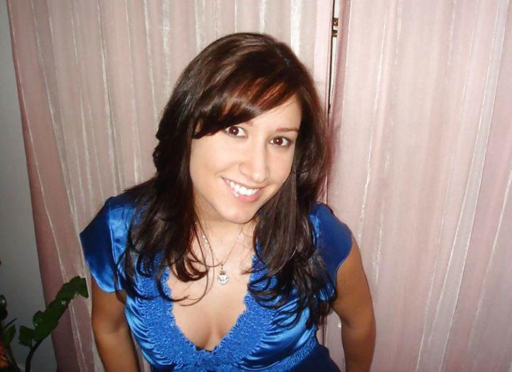 25P ONLY. BRUNETTE MATURES & MILFS (DRESSED)