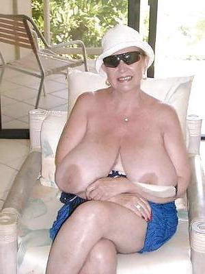 20P Saggy tits 45.
