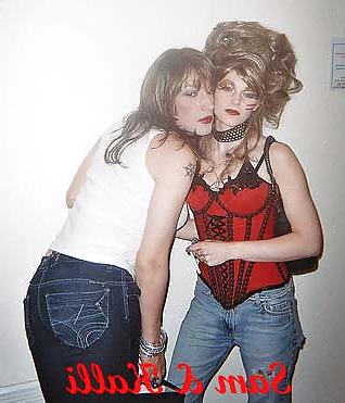 25P Smoking gurls 3
