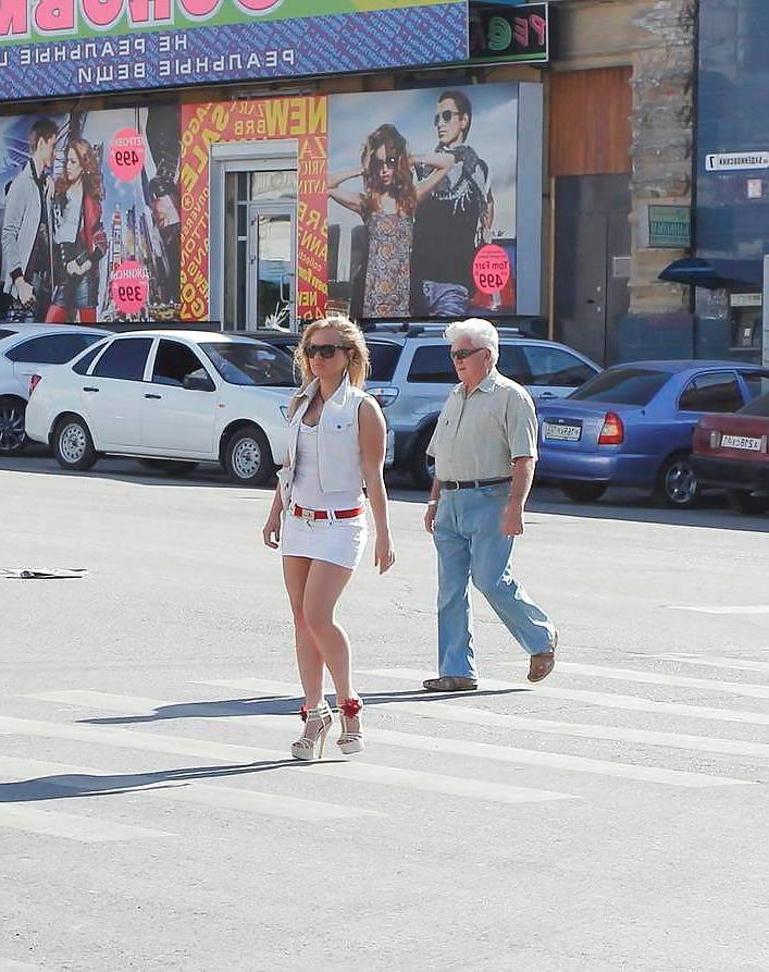 17P Mini Skirt Babes in Public 