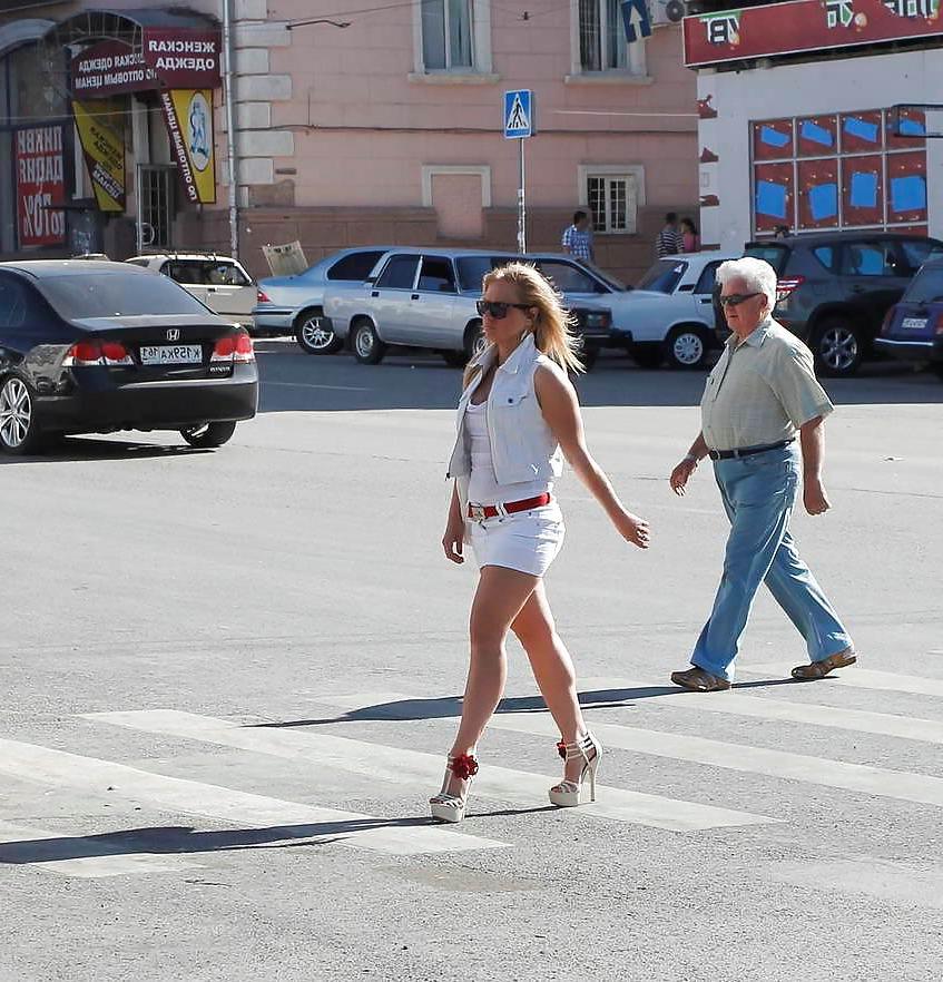 17P Mini Skirt Babes in Public 