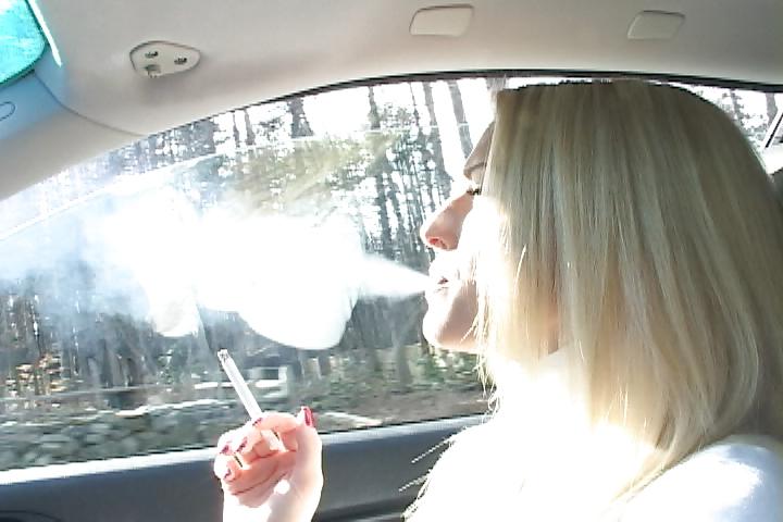 24P Sexy Smoking 