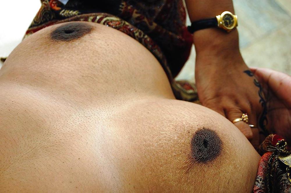 11P Indian aunty 136
