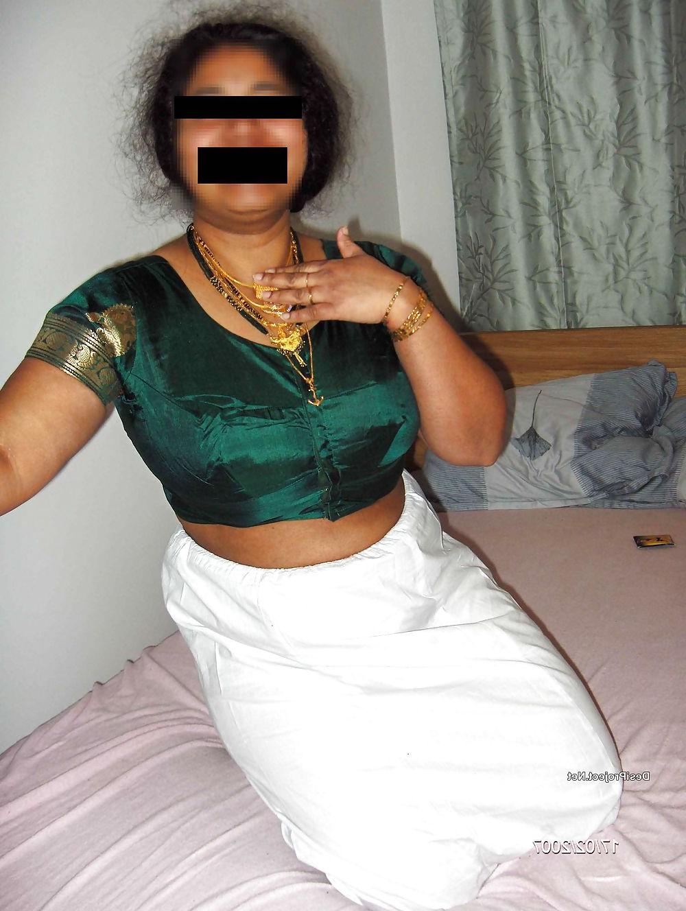 14P Indian aunty 72