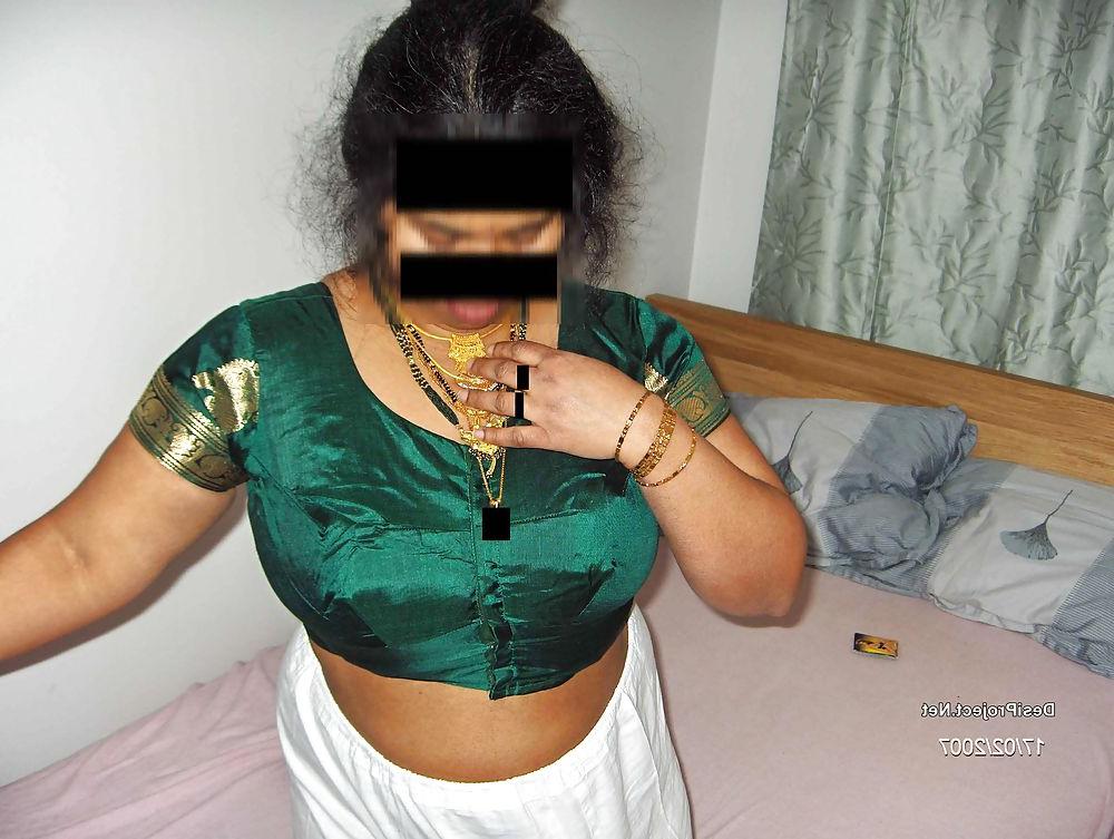 14P Indian aunty 72
