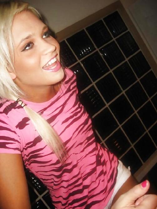 25P Stohlen pix from an American college beauty