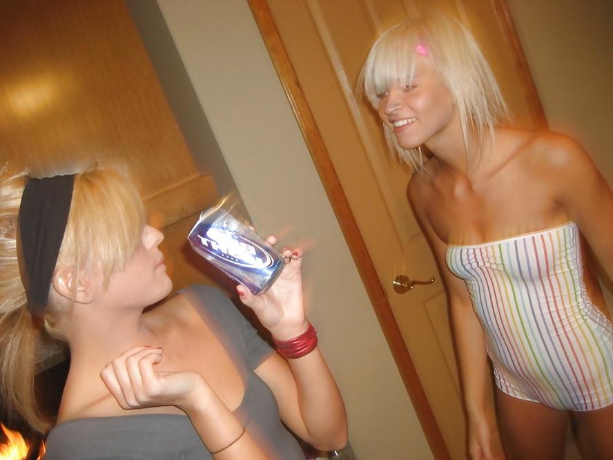 25P Stohlen pix from an American college beauty