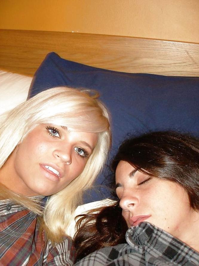 25P Stohlen pix from an American college beauty