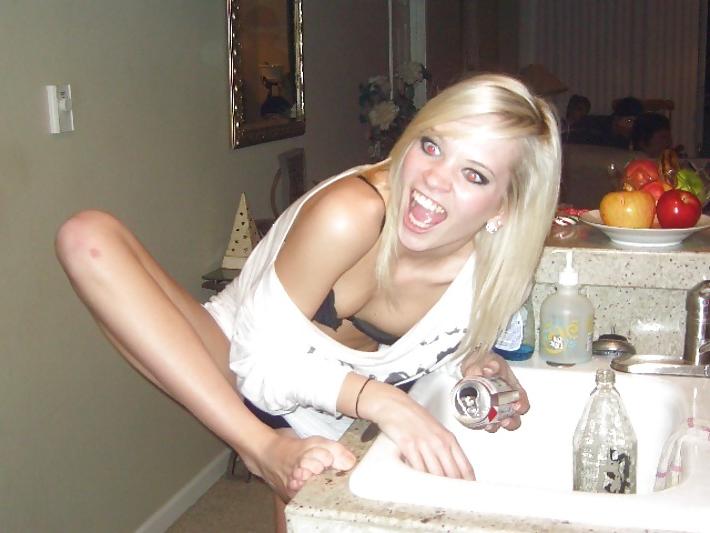 25P Stohlen pix from an American college beauty