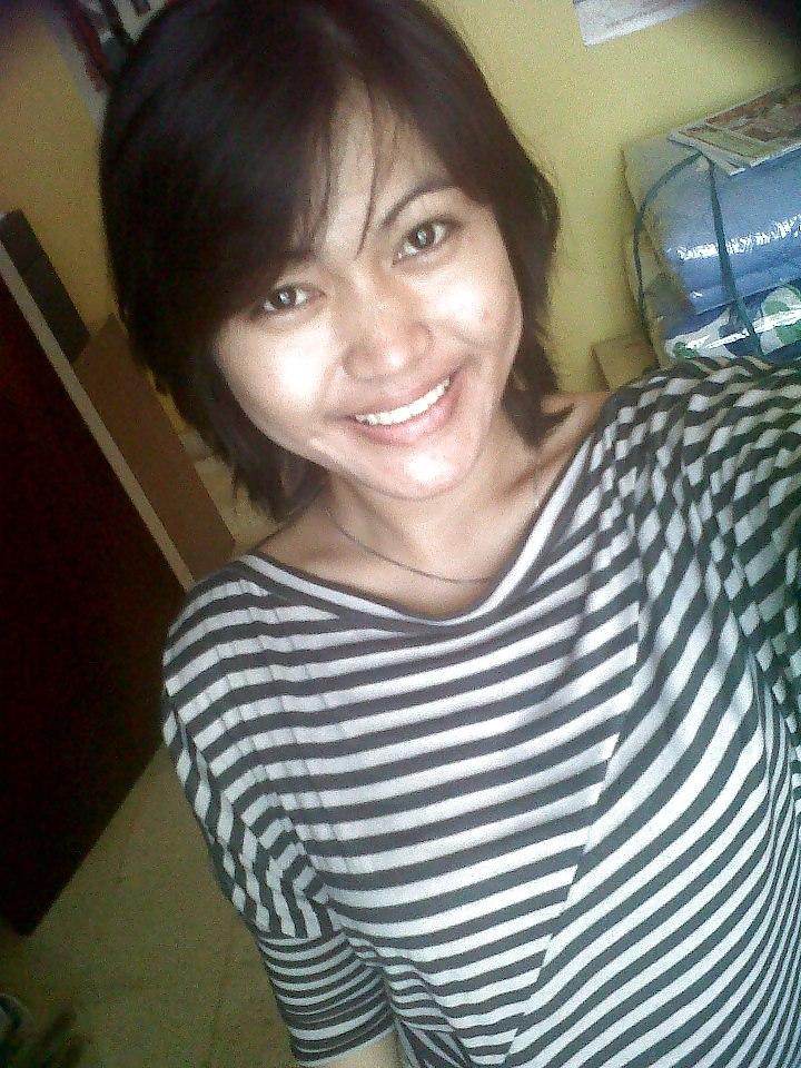 22P Nanien Ndhitya indonesian slut