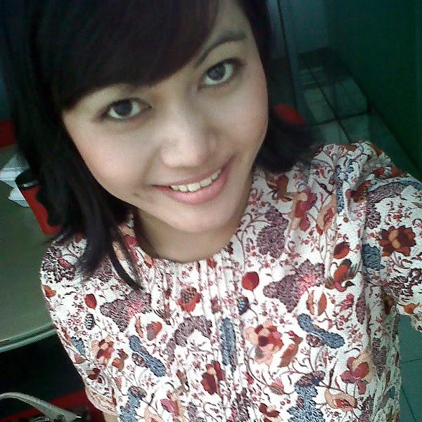 22P Nanien Ndhitya indonesian slut