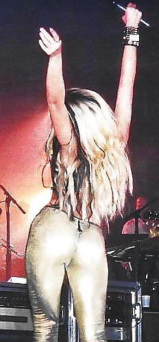 25P Shakira - Best Ass Butt Bum Photos ..Hot!