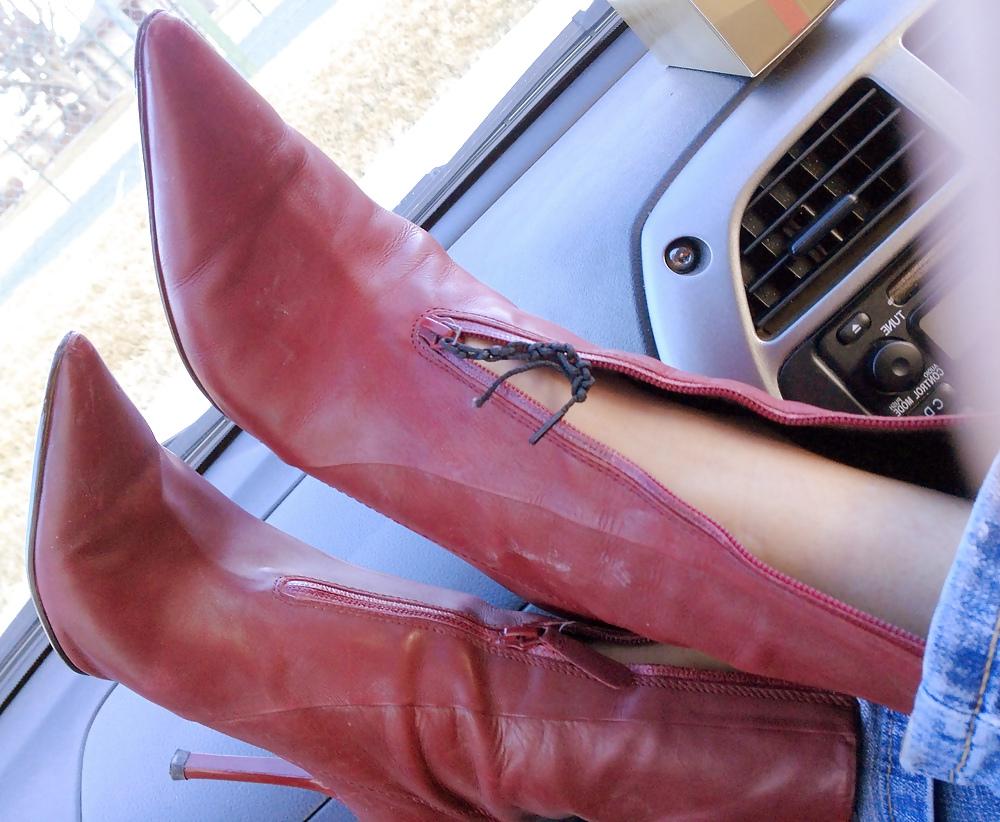 25P Boots and cum