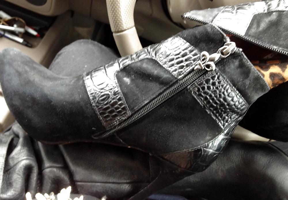 25P Boots and cum