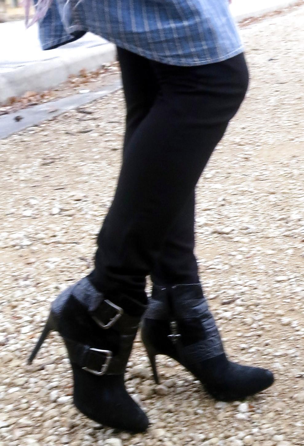 25P Boots and cum