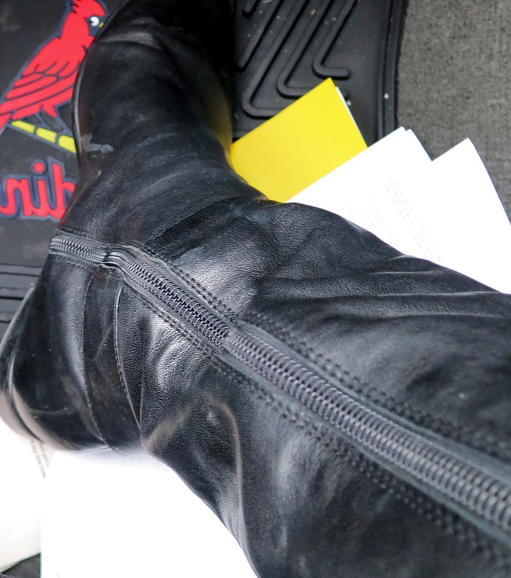 25P Boots and cum