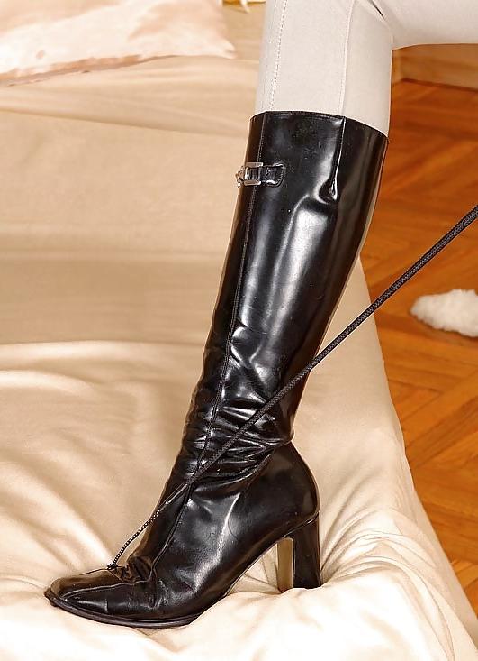 25P Girls In Boots 21