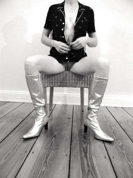 21P KEY - Monochrome 09 Sluts Showing Off & in Fuck-Me Boots
