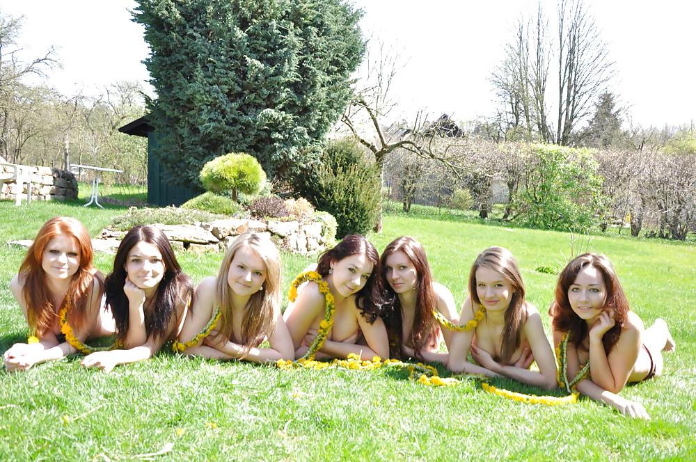 25P Thong photoshoot