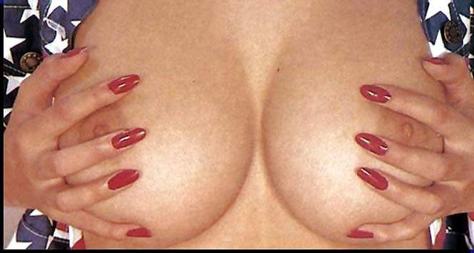 9P Kirsten Imrie Page 3 legend going American