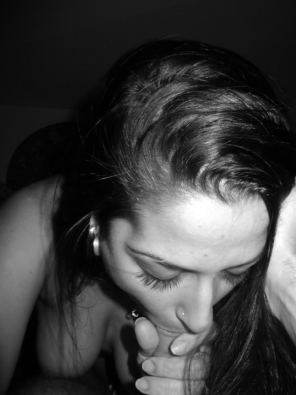 25P Yasmeen married whore on display