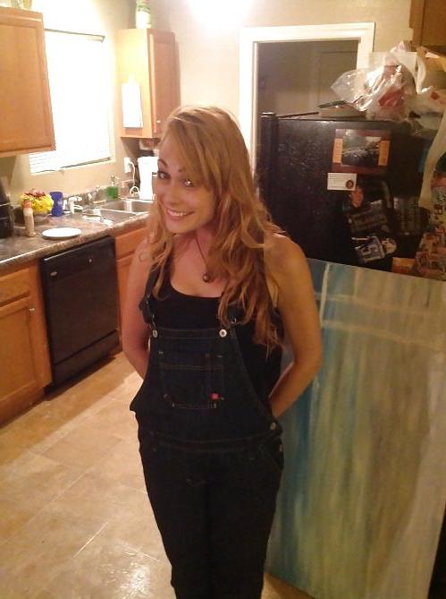 25P Cute teen babes