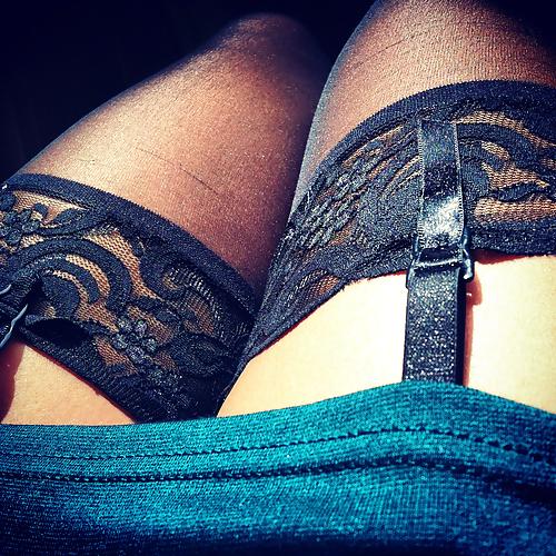 21P Sexy Babes in Stockings 02