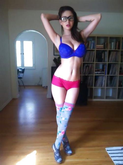 25P Hot Babes In Glasses by TROC